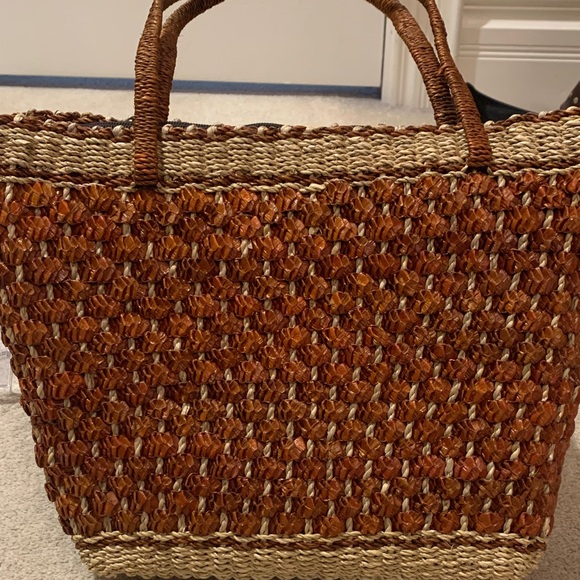 Handbags - Brown Woven Tote Bag